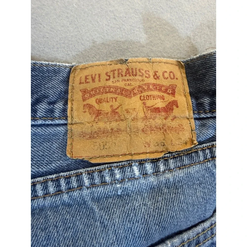 Levis 505 Mens Distressed Denim Blue Jeans Size 36X32(Tag Reads 36/34 Grunge